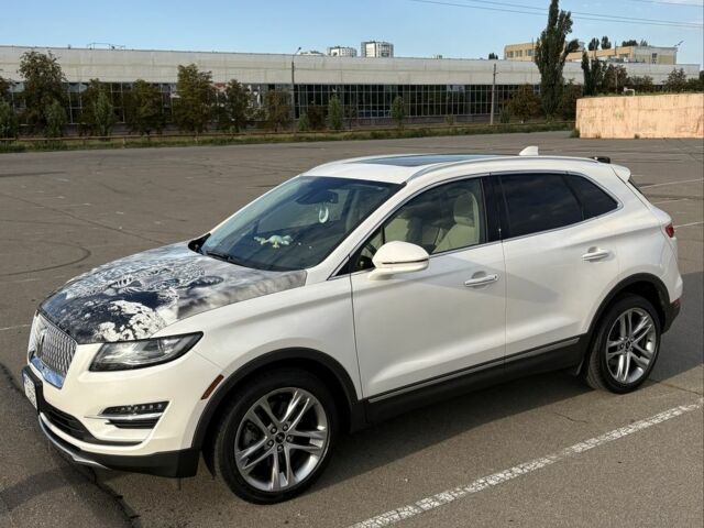 Белый Линкольн МКС, объемом двигателя 2 л и пробегом 43 тыс. км за 23500 $, фото 4 на Automoto.ua
