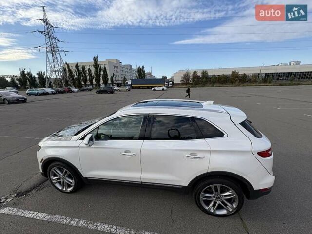 Белый Линкольн МКС, объемом двигателя 2 л и пробегом 43 тыс. км за 23500 $, фото 22 на Automoto.ua