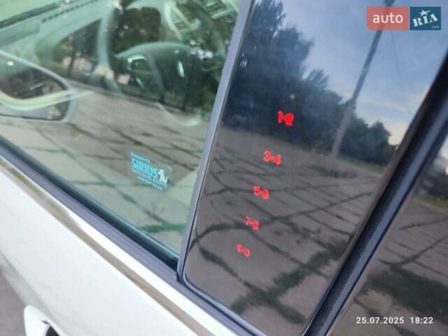 Белый Линкольн МКС, объемом двигателя 2 л и пробегом 49 тыс. км за 18500 $, фото 13 на Automoto.ua