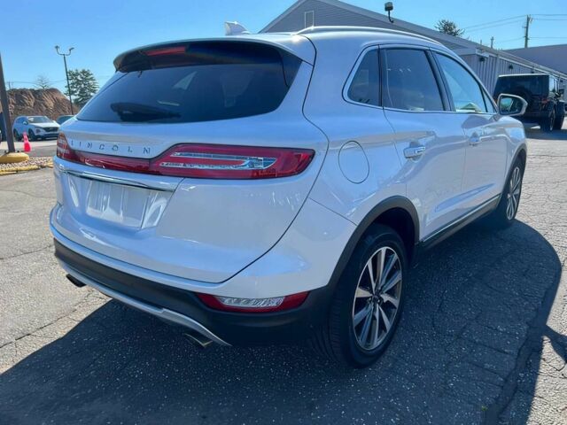 Белый Линкольн МКС, объемом двигателя 2 л и пробегом 41 тыс. км за 10900 $, фото 4 на Automoto.ua