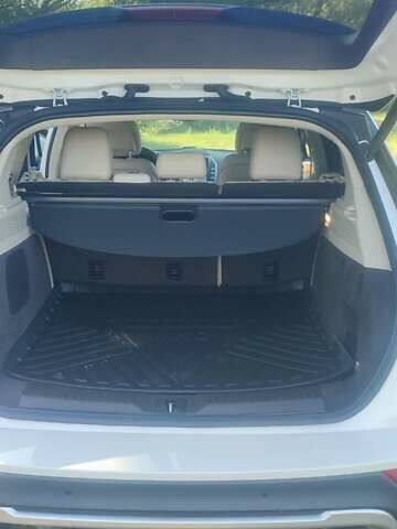 Белый Линкольн МКС, объемом двигателя 2 л и пробегом 132 тыс. км за 20500 $, фото 13 на Automoto.ua