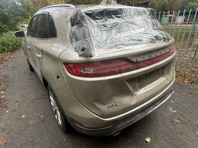 Бежевий Лінкольн МКС, об'ємом двигуна 2 л та пробігом 90 тис. км за 10000 $, фото 2 на Automoto.ua