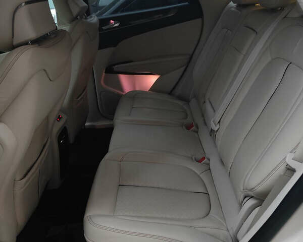 Бежевый Линкольн МКС, объемом двигателя 2.3 л и пробегом 105 тыс. км за 15600 $, фото 8 на Automoto.ua