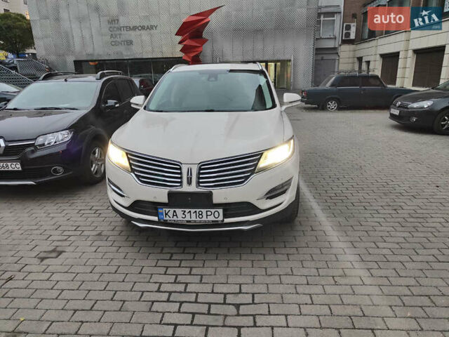 Бежевый Линкольн МКС, объемом двигателя 2.3 л и пробегом 105 тыс. км за 15600 $, фото 1 на Automoto.ua