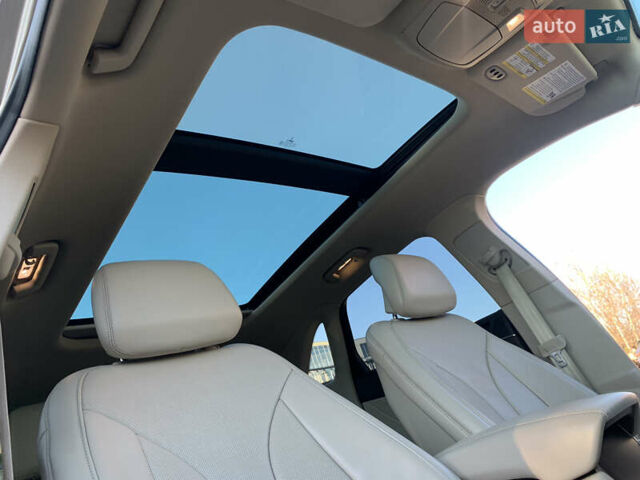 Бежевый Линкольн МКС, объемом двигателя 2.3 л и пробегом 104 тыс. км за 17000 $, фото 26 на Automoto.ua