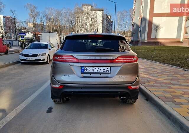 Бежевый Линкольн МКС, объемом двигателя 2 л и пробегом 75 тыс. км за 17200 $, фото 15 на Automoto.ua