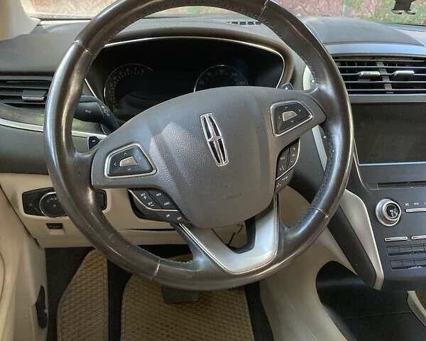 Бежевий Лінкольн МКС, об'ємом двигуна 2 л та пробігом 71 тис. км за 19000 $, фото 9 на Automoto.ua