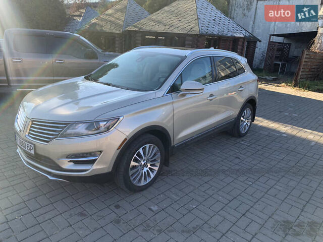 Бежевый Линкольн МКС, объемом двигателя 2.3 л и пробегом 104 тыс. км за 17000 $, фото 2 на Automoto.ua