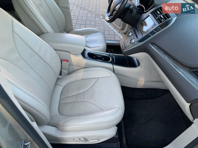 Бежевый Линкольн МКС, объемом двигателя 2.3 л и пробегом 104 тыс. км за 17000 $, фото 25 на Automoto.ua