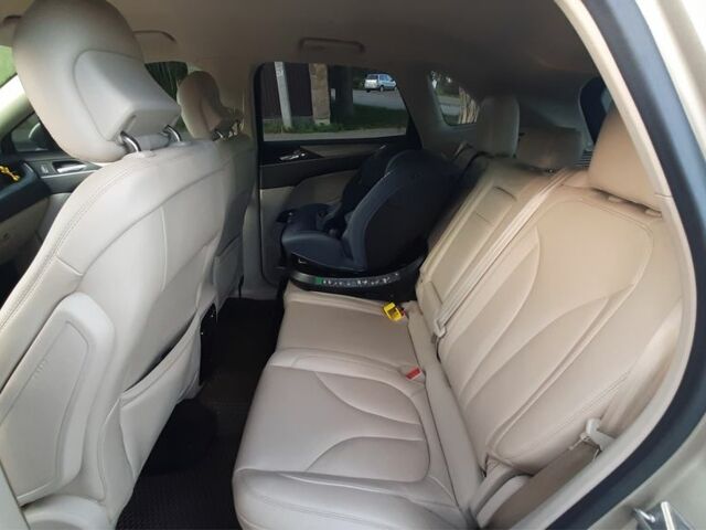 Бежевый Линкольн МКС, объемом двигателя 2 л и пробегом 115 тыс. км за 16200 $, фото 7 на Automoto.ua