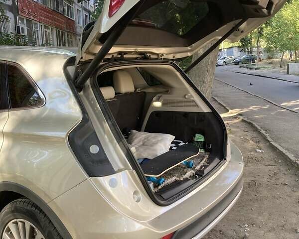 Бежевий Лінкольн МКС, об'ємом двигуна 2 л та пробігом 71 тис. км за 19000 $, фото 10 на Automoto.ua