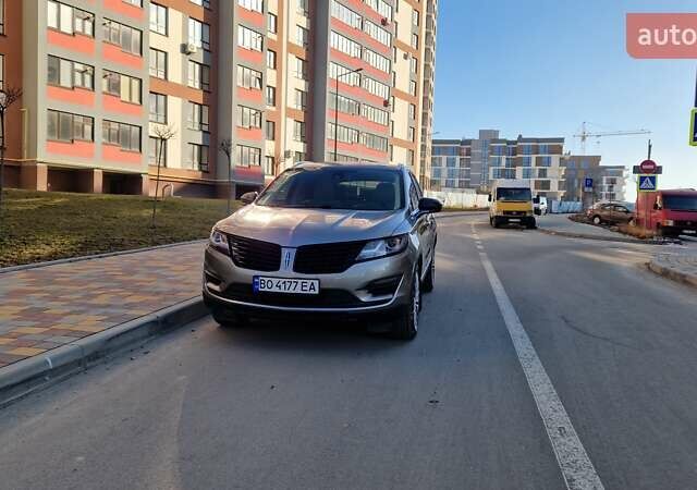 Бежевый Линкольн МКС, объемом двигателя 2 л и пробегом 75 тыс. км за 17200 $, фото 18 на Automoto.ua