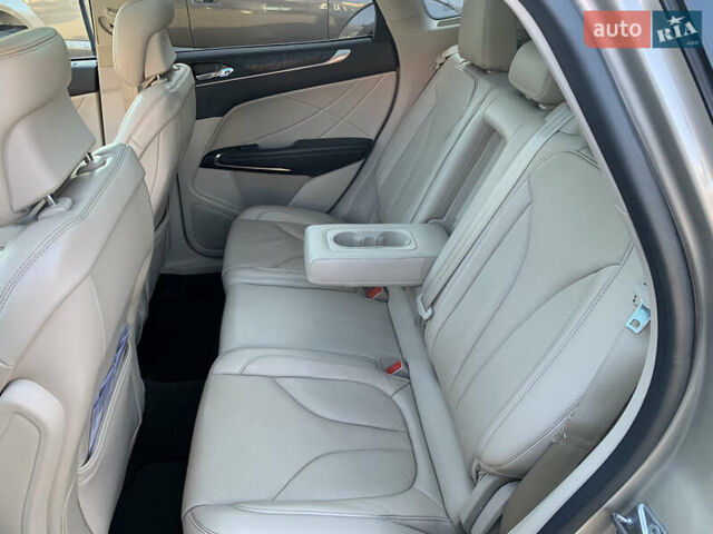 Бежевый Линкольн МКС, объемом двигателя 2.3 л и пробегом 104 тыс. км за 17000 $, фото 18 на Automoto.ua