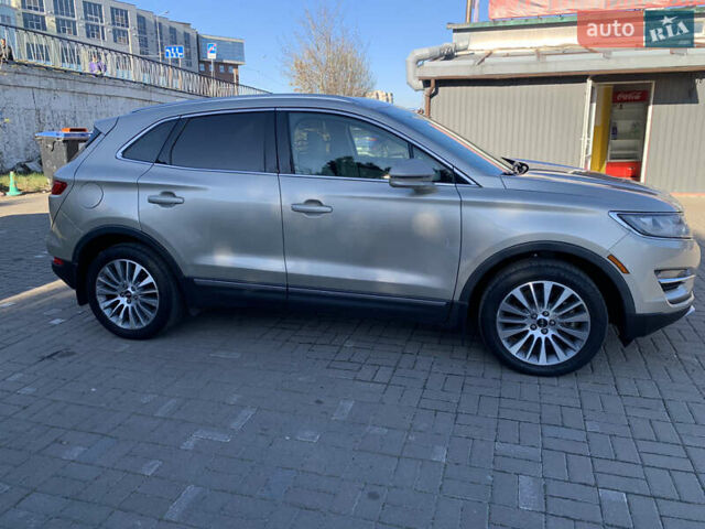 Бежевый Линкольн МКС, объемом двигателя 2.3 л и пробегом 104 тыс. км за 17000 $, фото 3 на Automoto.ua