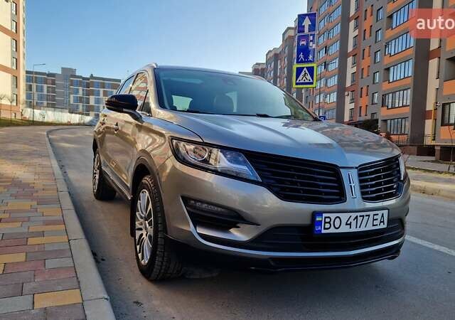 Бежевый Линкольн МКС, объемом двигателя 2 л и пробегом 75 тыс. км за 17200 $, фото 3 на Automoto.ua