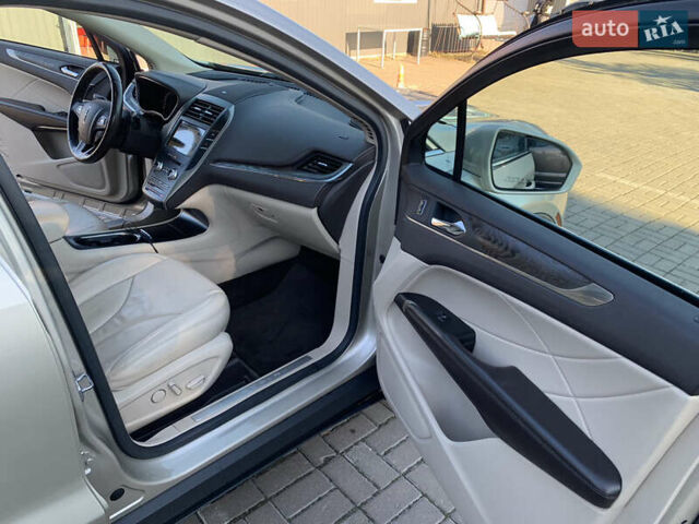 Бежевый Линкольн МКС, объемом двигателя 2.3 л и пробегом 104 тыс. км за 17000 $, фото 23 на Automoto.ua