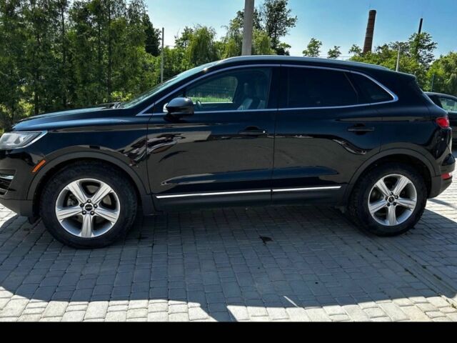 Черный Линкольн МКС, объемом двигателя 2 л и пробегом 118 тыс. км за 16000 $, фото 1 на Automoto.ua