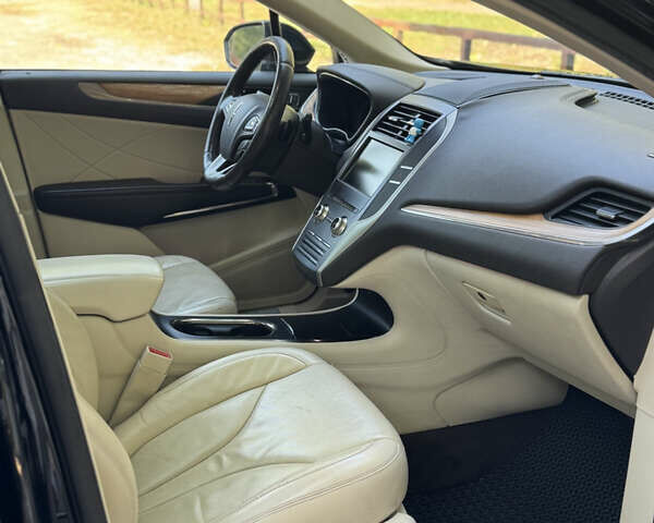 Черный Линкольн МКС, объемом двигателя 2 л и пробегом 161 тыс. км за 12500 $, фото 26 на Automoto.ua