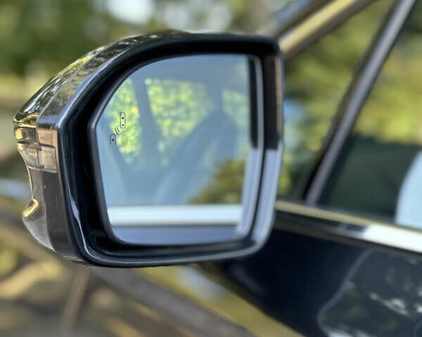 Черный Линкольн МКС, объемом двигателя 2 л и пробегом 161 тыс. км за 12500 $, фото 11 на Automoto.ua