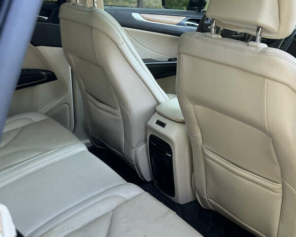 Черный Линкольн МКС, объемом двигателя 2 л и пробегом 161 тыс. км за 12500 $, фото 25 на Automoto.ua