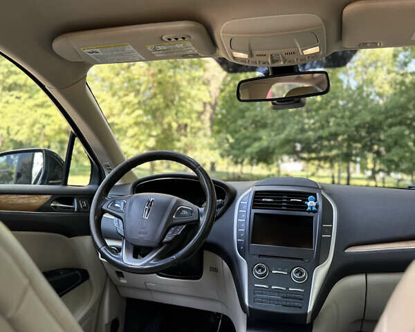 Черный Линкольн МКС, объемом двигателя 2 л и пробегом 161 тыс. км за 12500 $, фото 23 на Automoto.ua