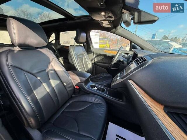 Черный Линкольн МКС, объемом двигателя 0 л и пробегом 161 тыс. км за 9600 $, фото 19 на Automoto.ua