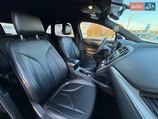 Чорний Лінкольн МКС, об'ємом двигуна 0 л та пробігом 198 тис. км за 10500 $, фото 14 на Automoto.ua