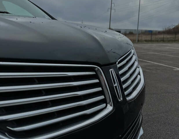 Черный Линкольн МКС, объемом двигателя 2 л и пробегом 165 тыс. км за 14500 $, фото 4 на Automoto.ua