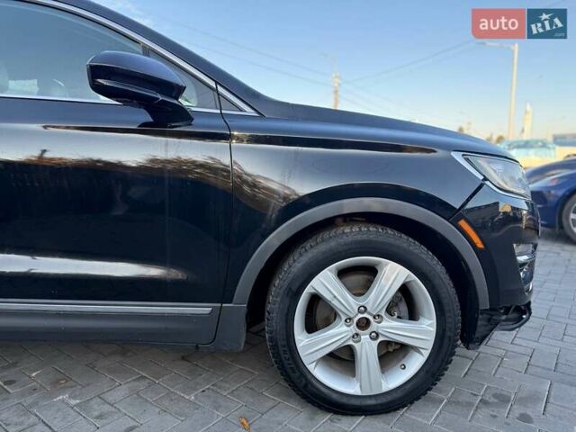 Чорний Лінкольн МКС, об'ємом двигуна 0 л та пробігом 198 тис. км за 10500 $, фото 9 на Automoto.ua