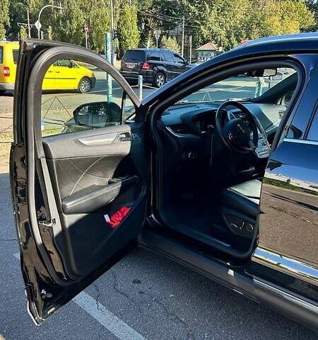 Черный Линкольн МКС, объемом двигателя 2 л и пробегом 70 тыс. км за 16500 $, фото 18 на Automoto.ua