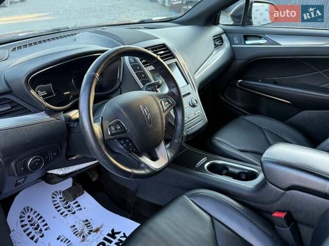 Чорний Лінкольн МКС, об'ємом двигуна 0 л та пробігом 198 тис. км за 10500 $, фото 18 на Automoto.ua