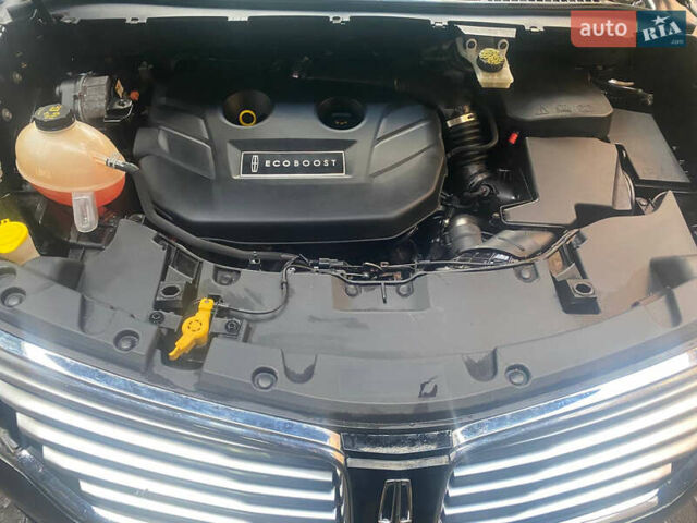 Черный Линкольн МКС, объемом двигателя 2 л и пробегом 165 тыс. км за 14500 $, фото 10 на Automoto.ua