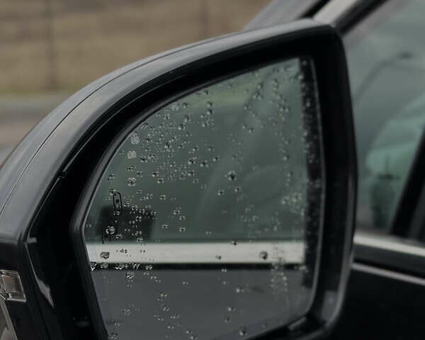 Черный Линкольн МКС, объемом двигателя 2 л и пробегом 165 тыс. км за 14500 $, фото 6 на Automoto.ua