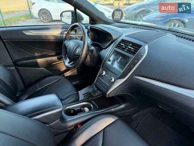 Чорний Лінкольн МКС, об'ємом двигуна 0 л та пробігом 198 тис. км за 10500 $, фото 10 на Automoto.ua