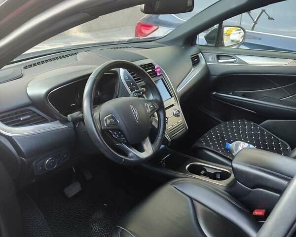 Черный Линкольн МКС, объемом двигателя 2 л и пробегом 100 тыс. км за 18300 $, фото 5 на Automoto.ua