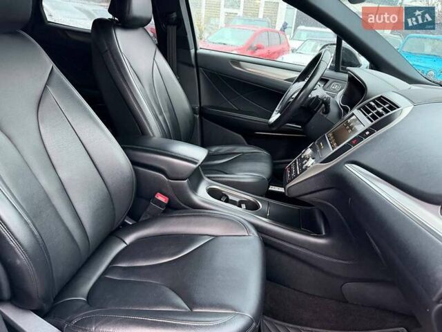 Черный Линкольн МКС, объемом двигателя 2 л и пробегом 161 тыс. км за 17500 $, фото 20 на Automoto.ua