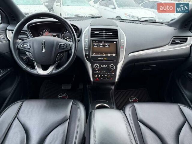Черный Линкольн МКС, объемом двигателя 2 л и пробегом 161 тыс. км за 17500 $, фото 26 на Automoto.ua