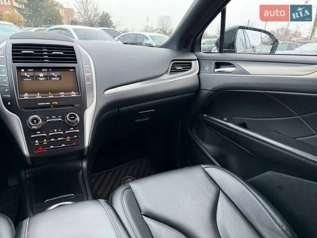 Черный Линкольн МКС, объемом двигателя 2 л и пробегом 161 тыс. км за 17500 $, фото 28 на Automoto.ua