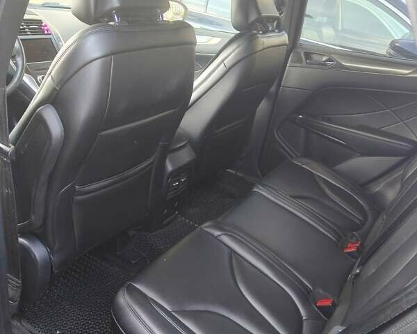 Черный Линкольн МКС, объемом двигателя 2 л и пробегом 100 тыс. км за 18300 $, фото 6 на Automoto.ua