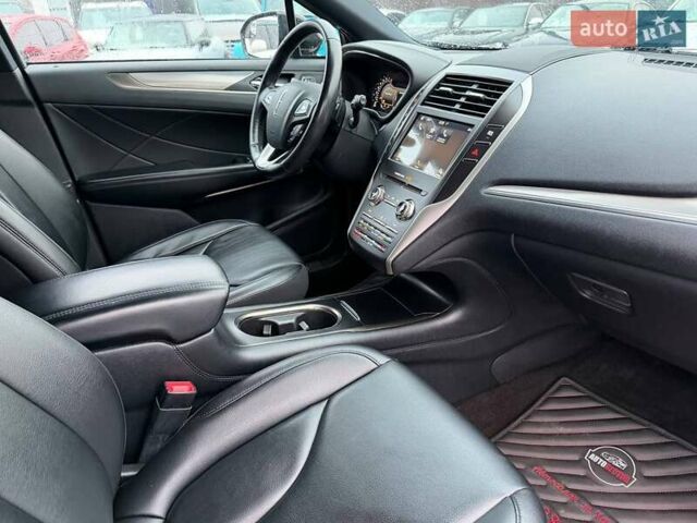 Черный Линкольн МКС, объемом двигателя 2 л и пробегом 161 тыс. км за 17500 $, фото 21 на Automoto.ua