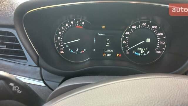 Черный Линкольн МКС, объемом двигателя 2 л и пробегом 122 тыс. км за 21070 $, фото 6 на Automoto.ua