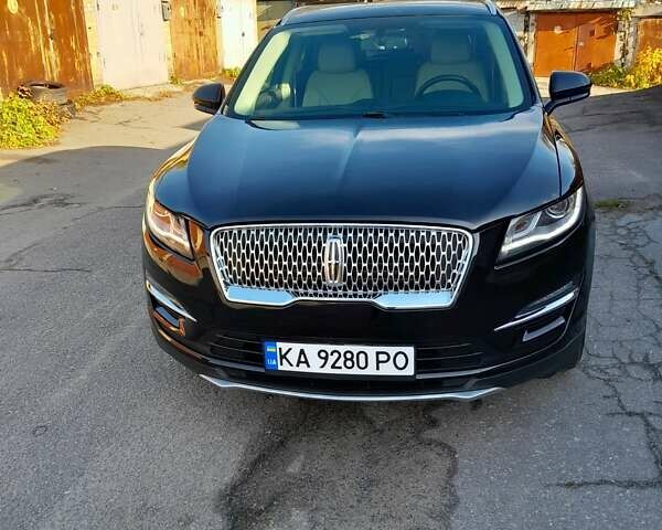 Черный Линкольн МКС, объемом двигателя 2 л и пробегом 79 тыс. км за 18300 $, фото 1 на Automoto.ua