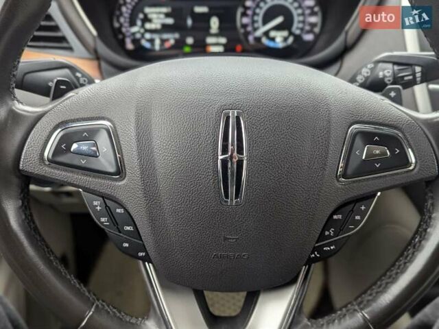 Черный Линкольн МКС, объемом двигателя 2 л и пробегом 86 тыс. км за 20300 $, фото 21 на Automoto.ua