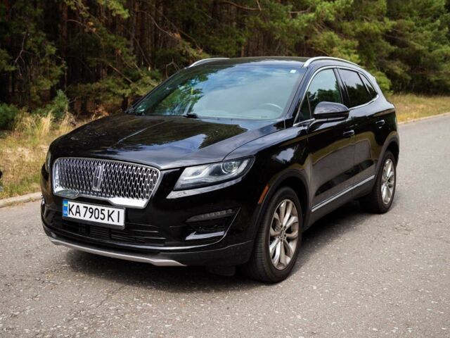 Черный Линкольн МКС, объемом двигателя 2 л и пробегом 34 тыс. км за 23000 $, фото 1 на Automoto.ua