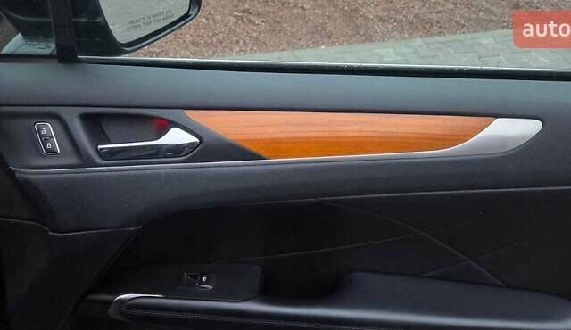 Чорний Лінкольн МКС, об'ємом двигуна 2 л та пробігом 95 тис. км за 20000 $, фото 24 на Automoto.ua