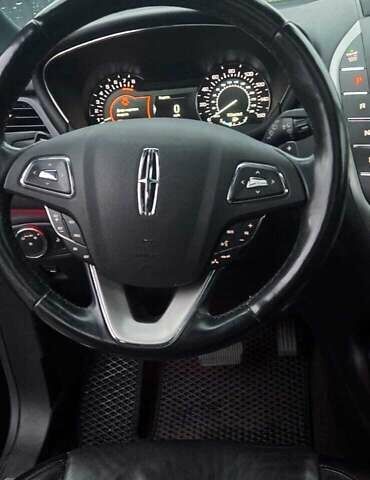 Чорний Лінкольн МКС, об'ємом двигуна 2 л та пробігом 95 тис. км за 20000 $, фото 15 на Automoto.ua