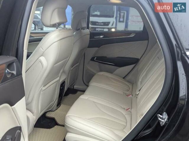 Черный Линкольн МКС, объемом двигателя 2 л и пробегом 86 тыс. км за 20300 $, фото 14 на Automoto.ua