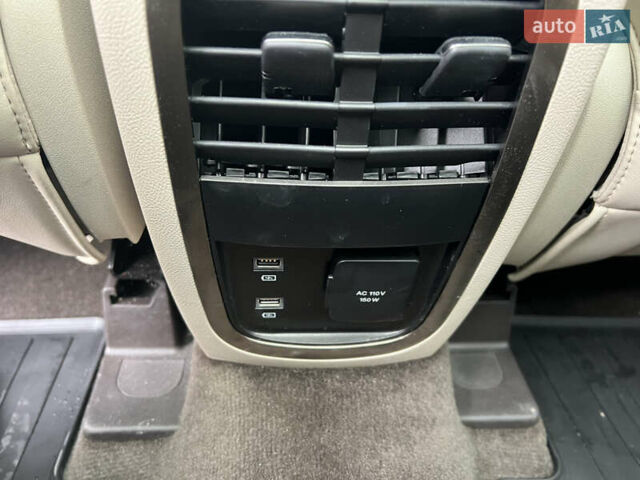 Фиолетовый Линкольн МКС, объемом двигателя 2 л и пробегом 86 тыс. км за 18250 $, фото 6 на Automoto.ua