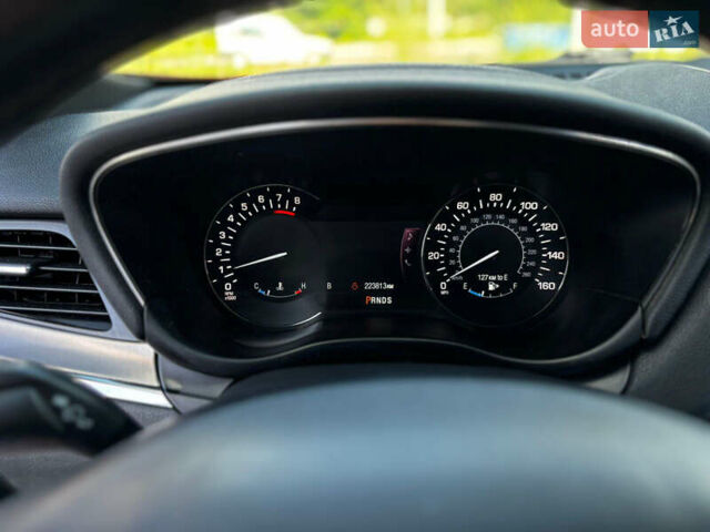 Красный Линкольн МКС, объемом двигателя 2 л и пробегом 224 тыс. км за 13000 $, фото 8 на Automoto.ua