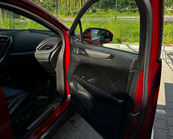 Красный Линкольн МКС, объемом двигателя 2 л и пробегом 224 тыс. км за 13000 $, фото 10 на Automoto.ua